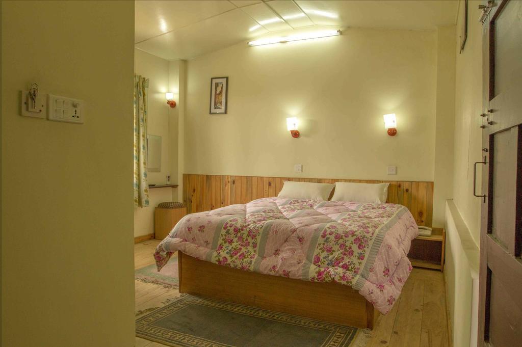 Hotel Impala Garden Катманду Номер фото