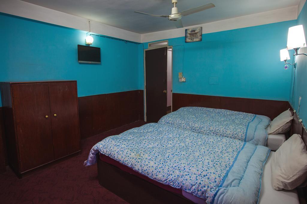Hotel Impala Garden Катманду Номер фото