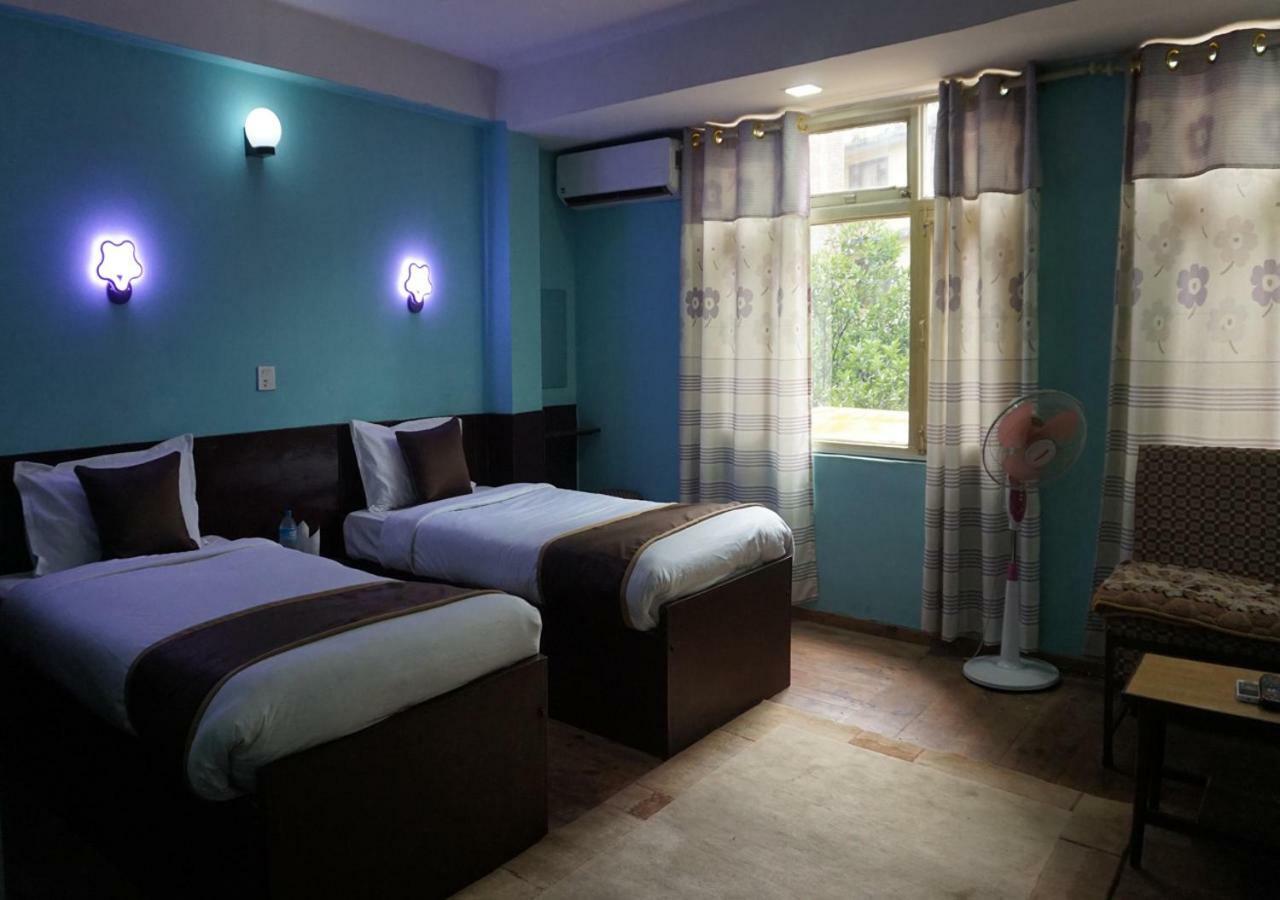 Hotel Impala Garden Катманду Экстерьер фото