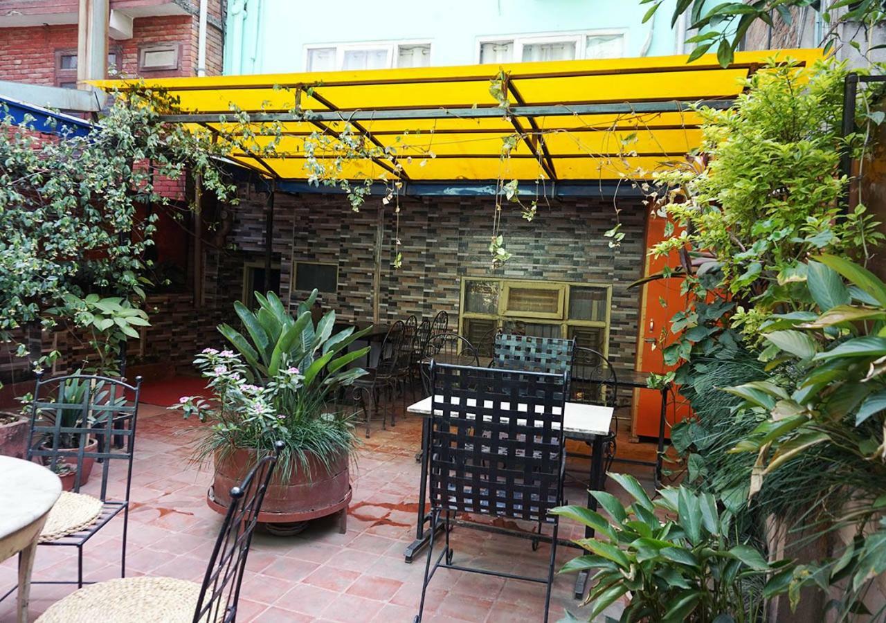 Hotel Impala Garden Катманду Экстерьер фото