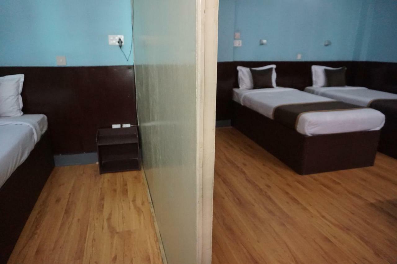 Hotel Impala Garden Катманду Экстерьер фото